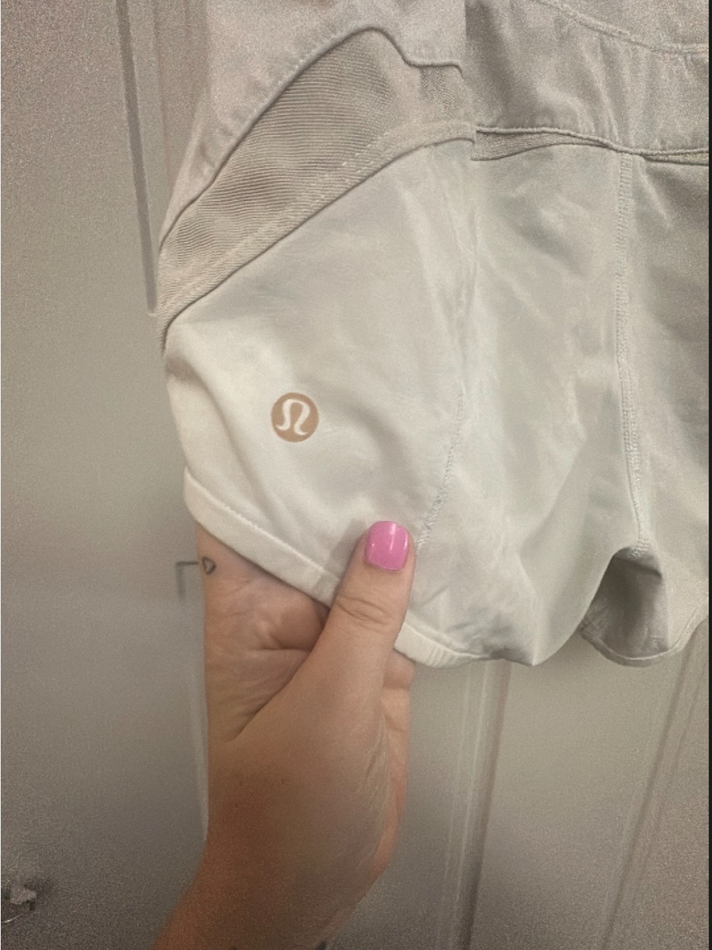 Lululemon Shorts Sz 4 - Picture 3 of 5